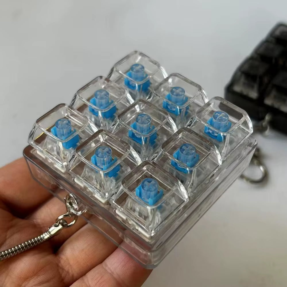 Relaxing 3/4/9 Keys Finger Keyboard Keycap Stress Relief Decompression Toy Gadget Pass the Time Pinch Toy Adult
